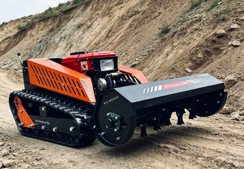 DWF1000 Liquid-Cooled 18HP Diesel Engine Remote Control Flail Head Mulcher