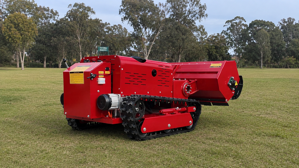 PAF1000 Air-Cooled 764cc Twin Cylinder OHV 27HP Petrol Engine Remote Control Flail Head Mulcher